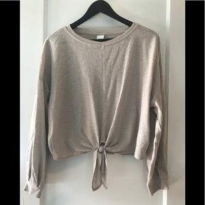 Drapey H&M blouse with nubbly texture